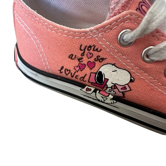 Peanuts Low Top Kids Canvas Shoes Pink Girls Size 8 Excellent User Condition EU - Picture 3 of 5